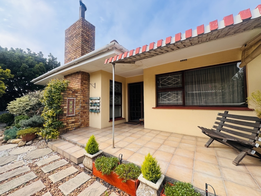 To Let 4 Bedroom Property for Rent in Goedehoop Western Cape
